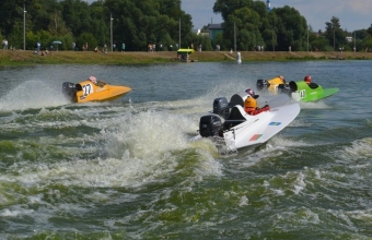 Красноярцы завоевали четыре медали соревнований по водно-моторному спорту 