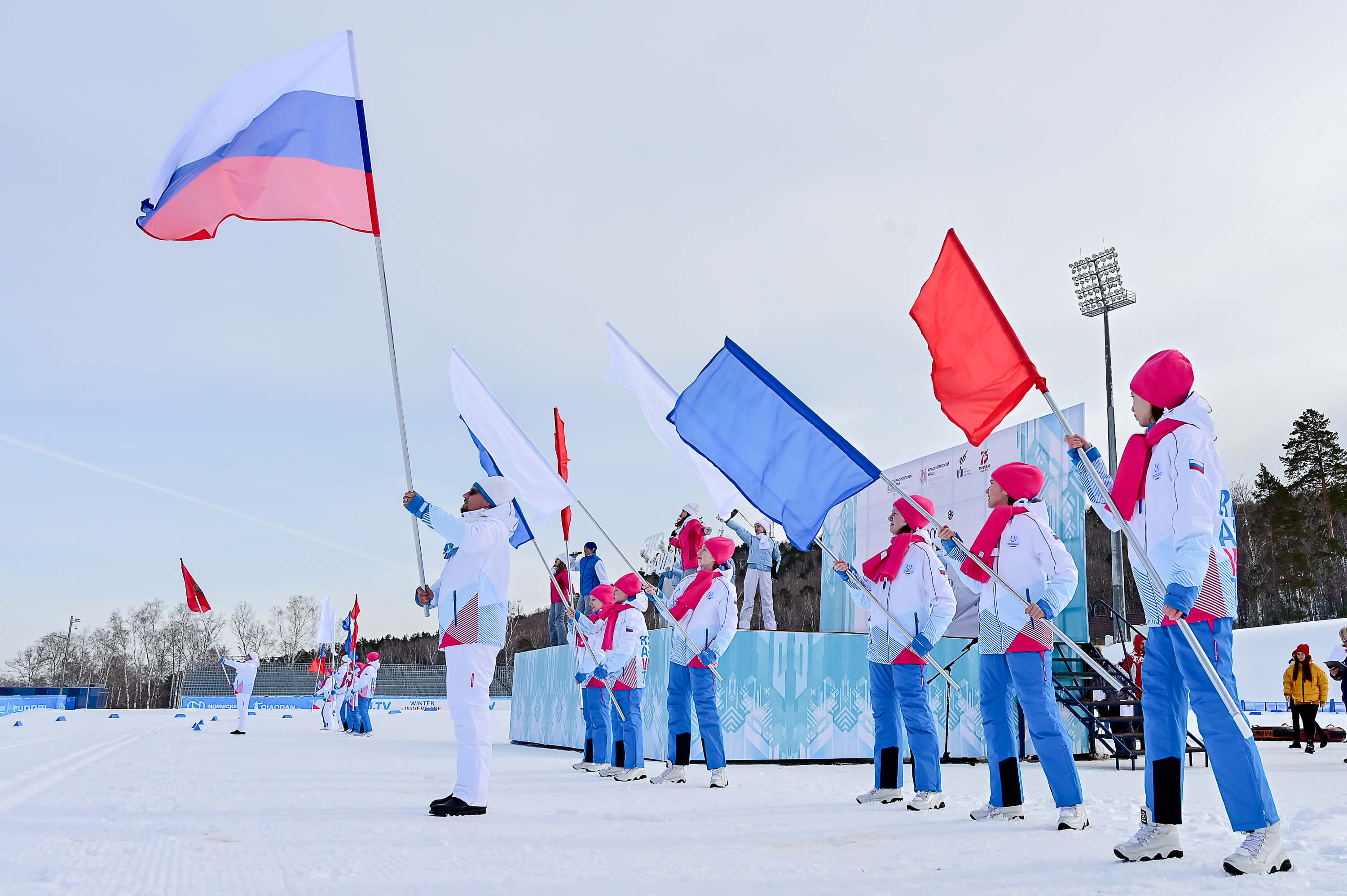 Показать спартакиаду