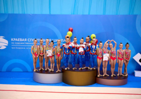 32 медали «Осеннего марафона»