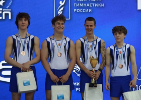 Прыжки на батуте: награды чемпионата страны и всероссийских соревнований