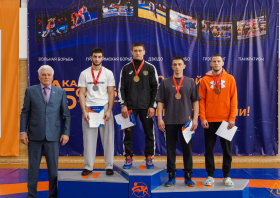 Греко-римская борьба: восемь медалей чемпионата Сибири