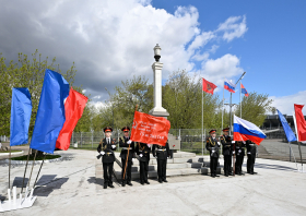 Возложение цветов к памятнику воинам-спортсменам (07.05.2025)