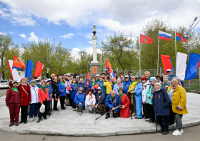 Возложение цветов к памятнику воинам-спортсменам (07.05.2025)
