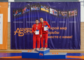 Красноярцы завоевали 16 медалей чемпионата Сибири по грепплингу