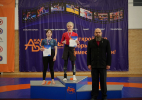 Красноярцы завоевали 16 медалей чемпионата Сибири по грепплингу