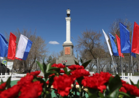 На митинге, посвященном 79-й годовщине Победы в Великой Отечественной войне 1941-1945 годов, представители спортивной общественности традиционно возложили цветы у памятника воинам-спортсменам…