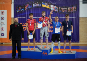 Красноярцы завоевали 16 медалей чемпионата Сибири по грепплингу