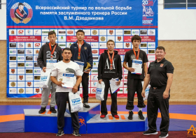 11 медалей красноярских борцов