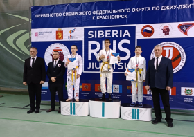 Восемь медалей первенства Сибири по джиу-джитсу