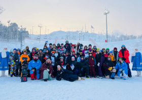 На трассах красноярской «Сопки» проходят чемпионат и первенство Сибири по сноуборду. Спортсмены соревнуются в сноуборд-кроссе, слоуп-стайле, биг-эйре, параллельном слаломе и параллельном слалом&hellip;