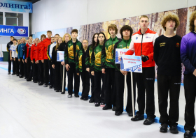 Золото и серебро чемпионата Сибири по&nbsp;кёрлингу