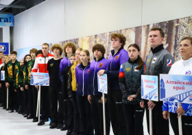 Золото и серебро чемпионата Сибири по&nbsp;кёрлингу