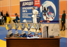 Турнир на призы Олега Вакуленко принес красноярцам более 100 медалей