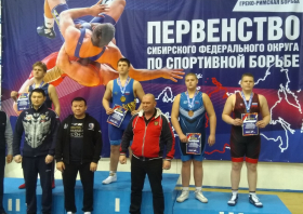 Юные красноярцы завоевали 12 медалей первенства Сибирского федерального округа по греко-римской борьбе. Среди призеров борцы, командированные КГАУ «ЦСП». Первенство Сибири по греко-римской борьбе&hellip;