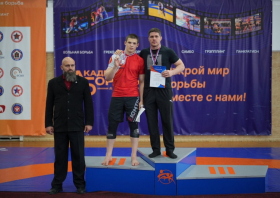 Красноярцы завоевали 16 медалей чемпионата Сибири по грепплингу