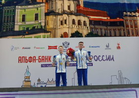 Красноярские гимнасты завоевали золото и серебро первенства страны