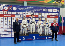 17 медалей первенства Сибири по дзюдо