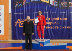 Красноярцы завоевали 16 медалей чемпионата Сибири по грепплингу