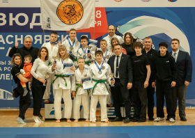 Турнир на призы Олега Вакуленко принес красноярцам более 100 медалей