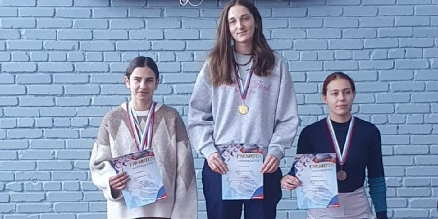 Итоги_чемпионата_и_первенства_Сибири_по_горнолыжному_спорту Итоги чемпионата и первенства Сибири по горнолыжному спорту