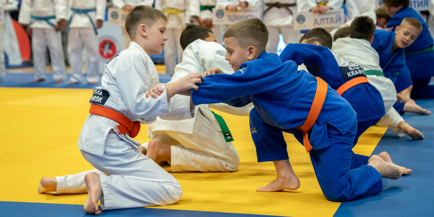 Турнир на призы Олега Вакуленко принес красноярцам более 100 медалей