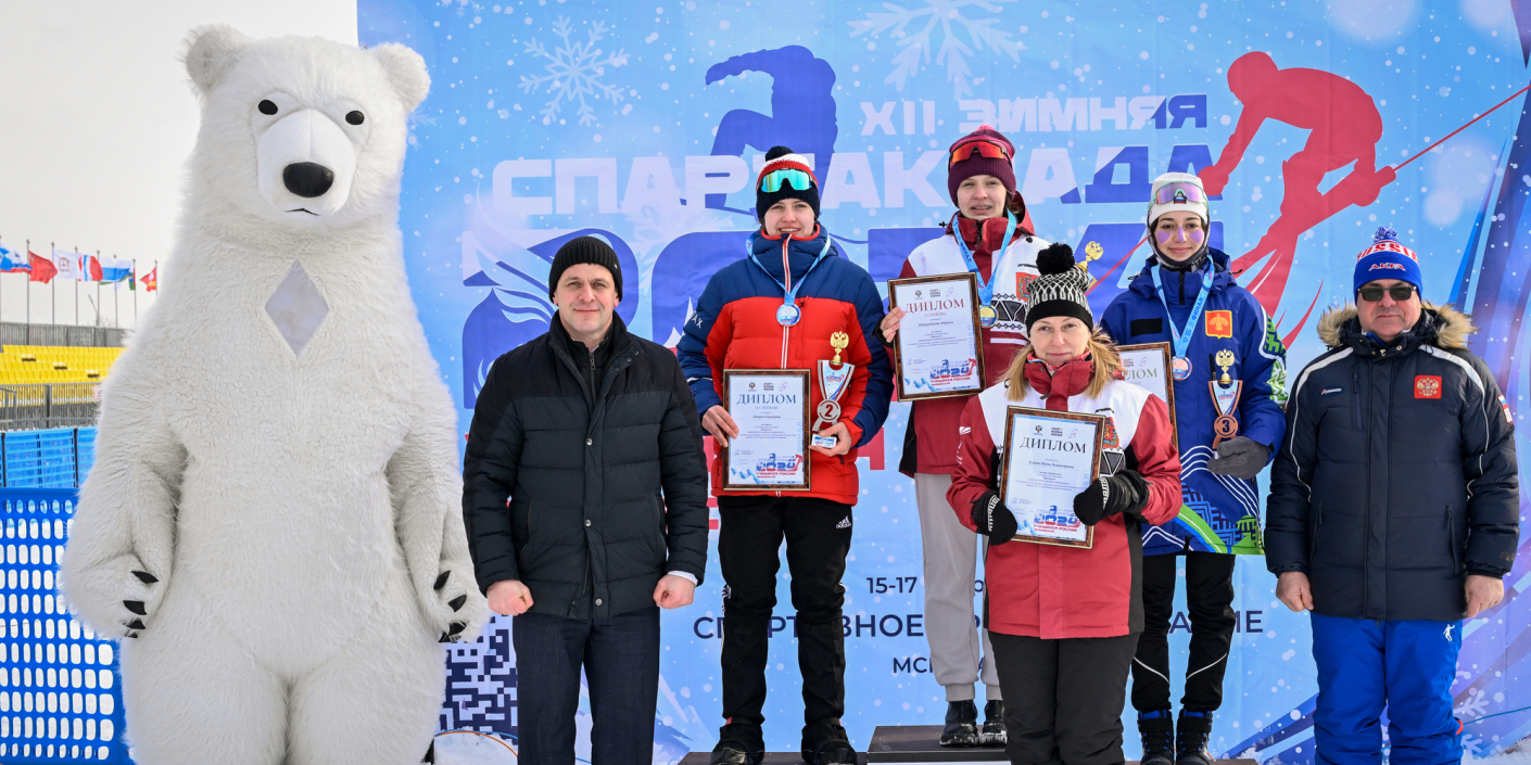 Сегодня в спорткомплексе «Радуга» прошли первые финальные соревнования по лыжному ориентированию XII Зимней спартакиады учащихся (юношеская) России. Юноши и девушки…