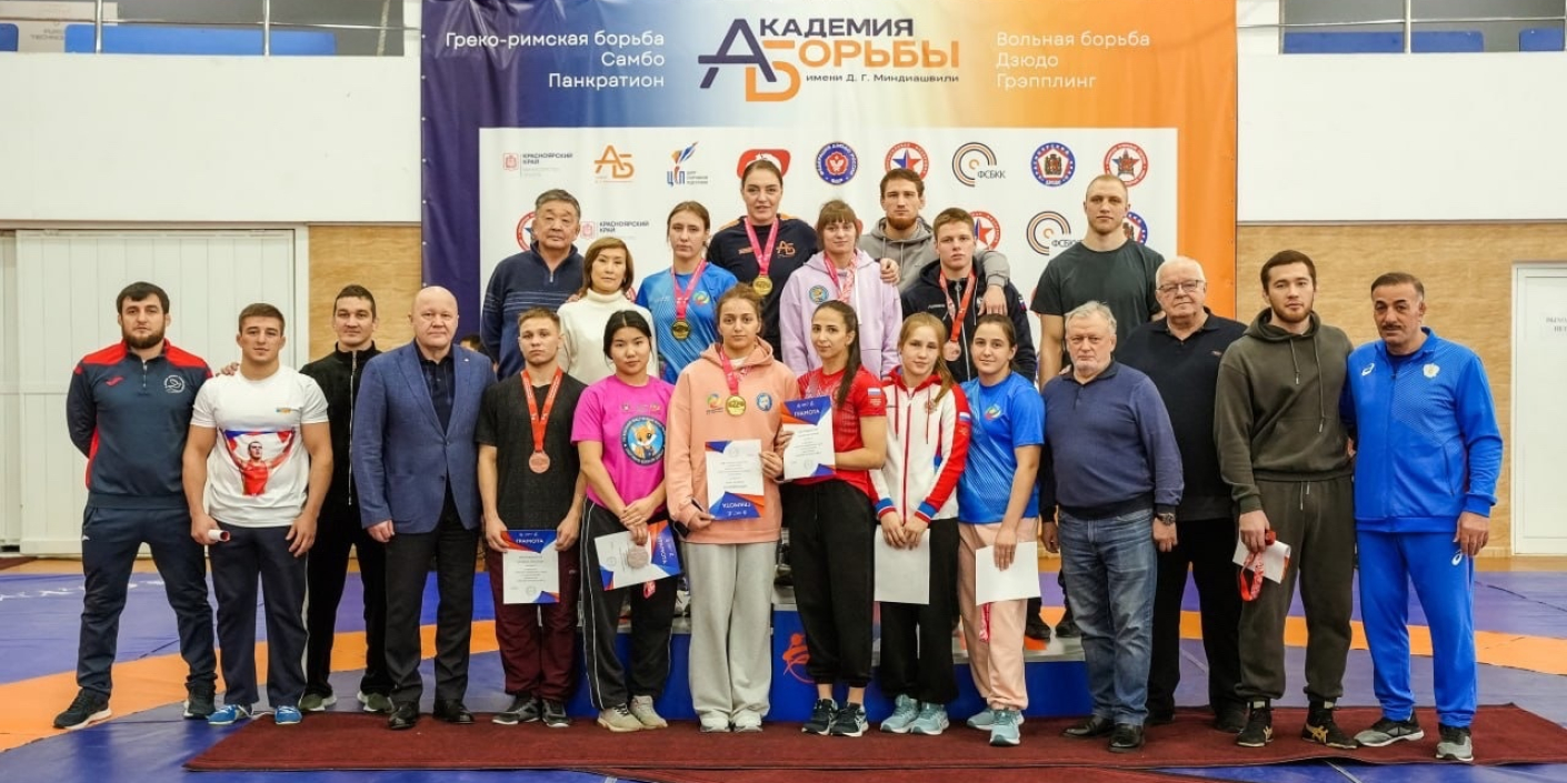 Итоги_чемпионата_СФО_по_вольной_борьбе_среди_мужчин_и_женщин Итоги чемпионата СФО по вольной борьбе среди мужчин и женщин