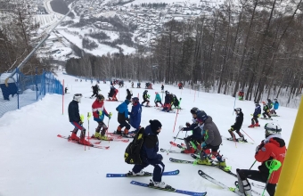 В Фан-парке «Бобровый лог» продолжаются Всероссийские соревнования по горнолыжному спорту 