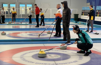 Зима – самое время кёрлинга!