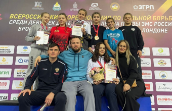 Восемь медалей всероссийского <br>турнира по женской борьбе